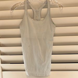 Lulemon tank/sports bra ribbed